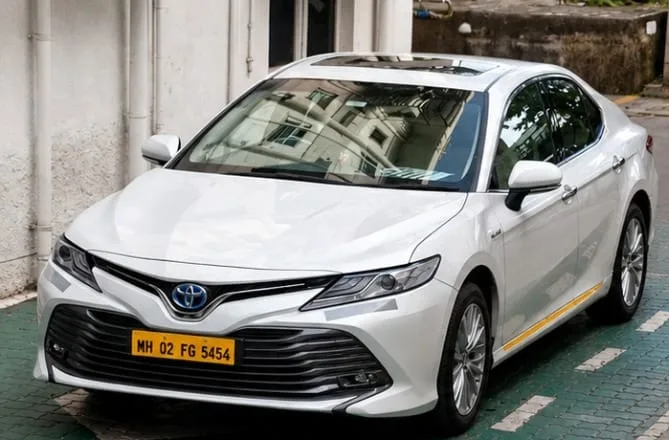 Toyota camry white front